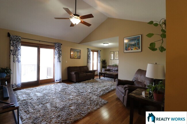 7330 Forbes Dr in Lincoln, NE - Building Photo - Building Photo