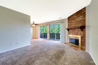 310 Newport Ln in Bartlett, IL - Building Photo - Building Photo