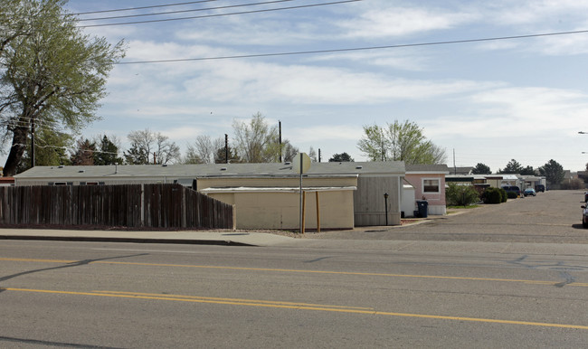 Meadow Village Mobile Home Park in Greeley, CO - Building Photo - Building Photo