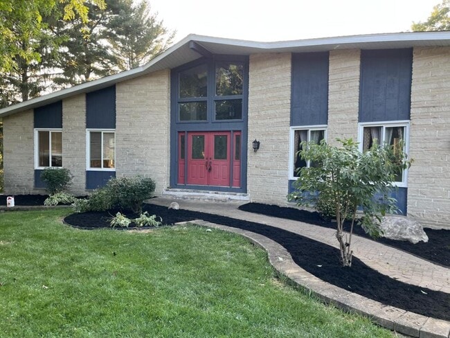 property at 1694 Arthur Dr