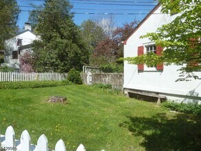89 Asbury Rd in Hackettstown, NJ - Building Photo - Building Photo