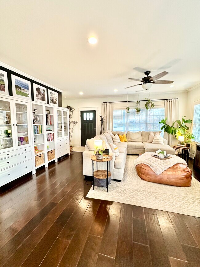 16 S Textile Ave in Greenville, SC - Building Photo - Building Photo