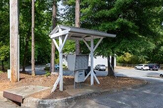 Roswell Oaks in Roswell, GA - Building Photo - Other