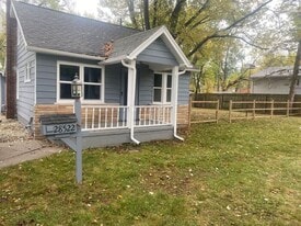 28522 Fairfax St in Southfield, MI - Building Photo