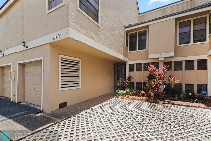 11678 NW 20th Dr in Coral Springs, FL - Building Photo