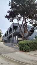 1743 9th St in Santa Monica, CA - Building Photo - Primary Photo