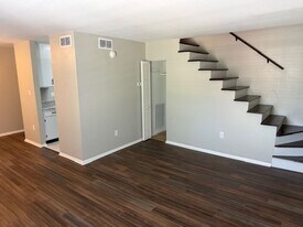 900 Mountain Creek Rd in Chattanooga, TN - Building Photo