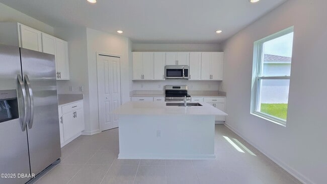 1322 Belle Isle Ln in Daytona Beach, FL - Building Photo - Building Photo