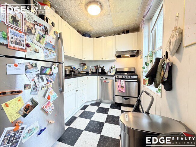 property at 264 Kelton St