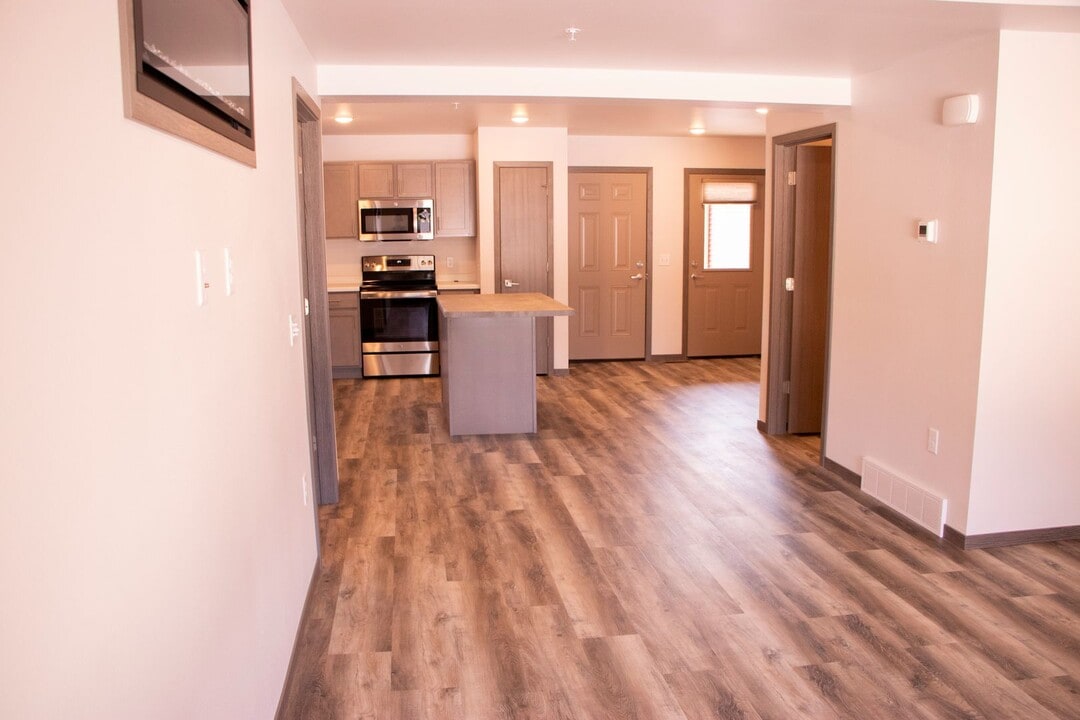 2438 Tony Ct in Eau Claire, WI - Building Photo