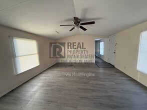 8230 Upton Rd in Amarillo, TX - Building Photo - Building Photo