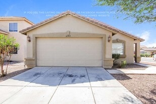 6249 W Southgate St in Phoenix, AZ - Building Photo