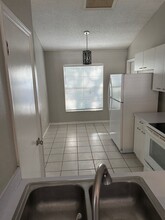 2643 Winchester Cir in Eustis, FL - Building Photo - Building Photo