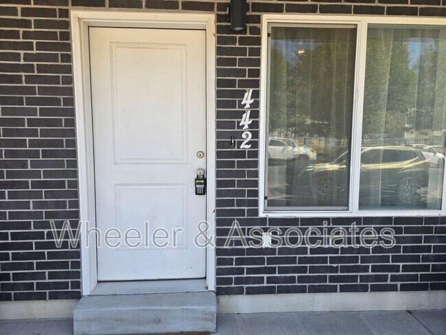442 Depot St in Clearfield, UT - Building Photo - Building Photo