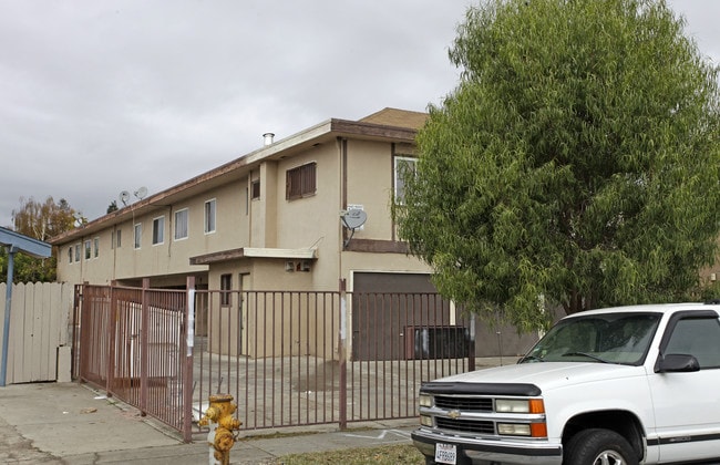 6361 Baine Ave in Newark, CA - Building Photo - Building Photo