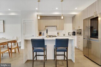922 N 15th St in Philadelphia, PA - Building Photo - Building Photo