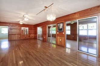 331 Roberts Rd in Nokomis, FL - Building Photo - Building Photo