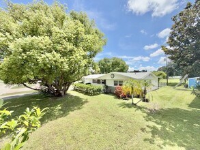 4149 Prudence Dr in Sarasota, FL - Building Photo - Building Photo