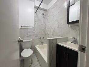 220 51st St in West New York, NJ - Building Photo - Building Photo