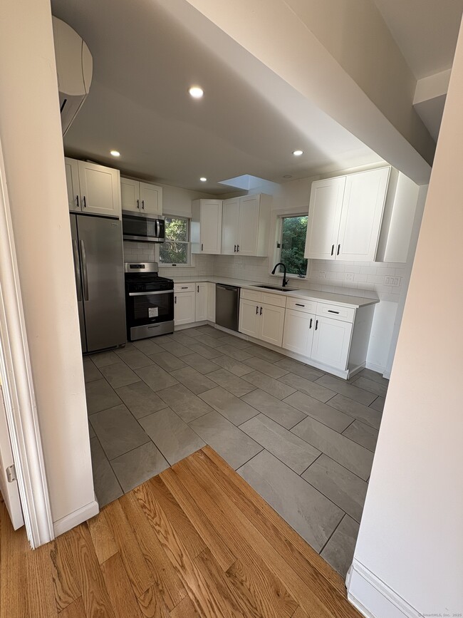 119 N Water St in Greenwich, CT - Building Photo - Building Photo