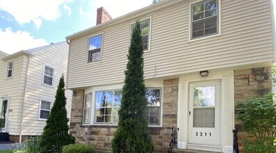 2336 Canterbury Rd in University Heights, OH - Building Photo - Building Photo