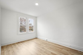 1109.5 McNeilly Ave in Pittsburgh, PA - Building Photo - Building Photo