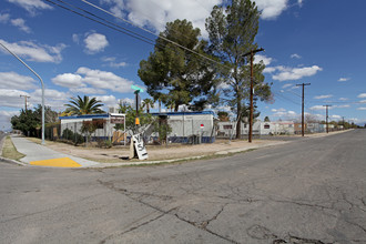 Park Manor - 65 Spaces in Tucson, AZ - Building Photo - Building Photo