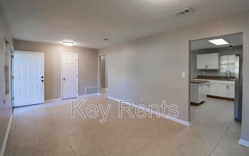 3418 S Blue Angel Pkwy in Pensacola, FL - Building Photo - Building Photo