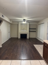 8008 Smokerise Ave NW in Albuquerque, NM - Foto de edificio - Building Photo