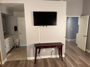 44150 Calico Cir in La Quinta, CA - Foto de edificio - Building Photo