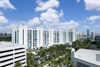 Uptown Marina lofts in Aventura, FL - Building Photo - Building Photo