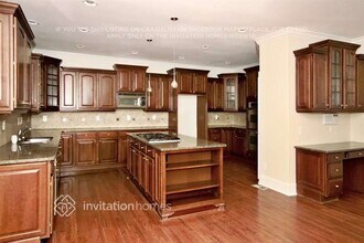 404 Wynns Way SW in Atlanta, GA - Building Photo - Building Photo