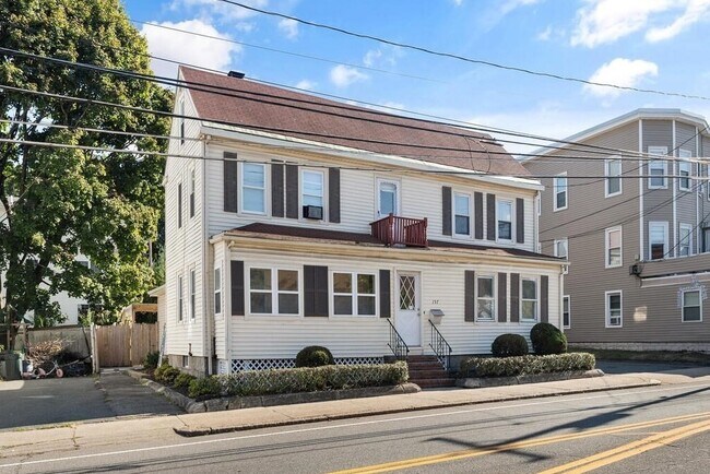 157 Water St in Wakefield, MA - Building Photo - Building Photo