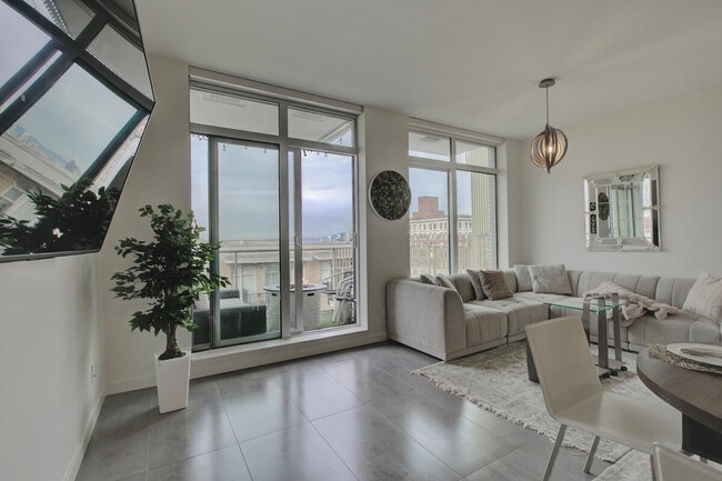 property at 203 E 7th Ave