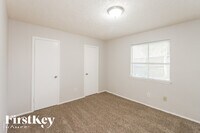 13323 Oak Ledge Dr photo'