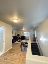 310 Flaming Rd in Grants Pass, OR - Building Photo - Building Photo
