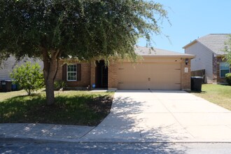 3903 Southern Fld in San Antonio, TX - Foto de edificio - Building Photo