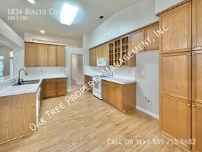 1834 Rialto Ct in Clovis, CA - Building Photo - Building Photo