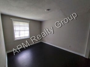 2710 Howell Ct in Columbia, SC - Foto de edificio - Building Photo