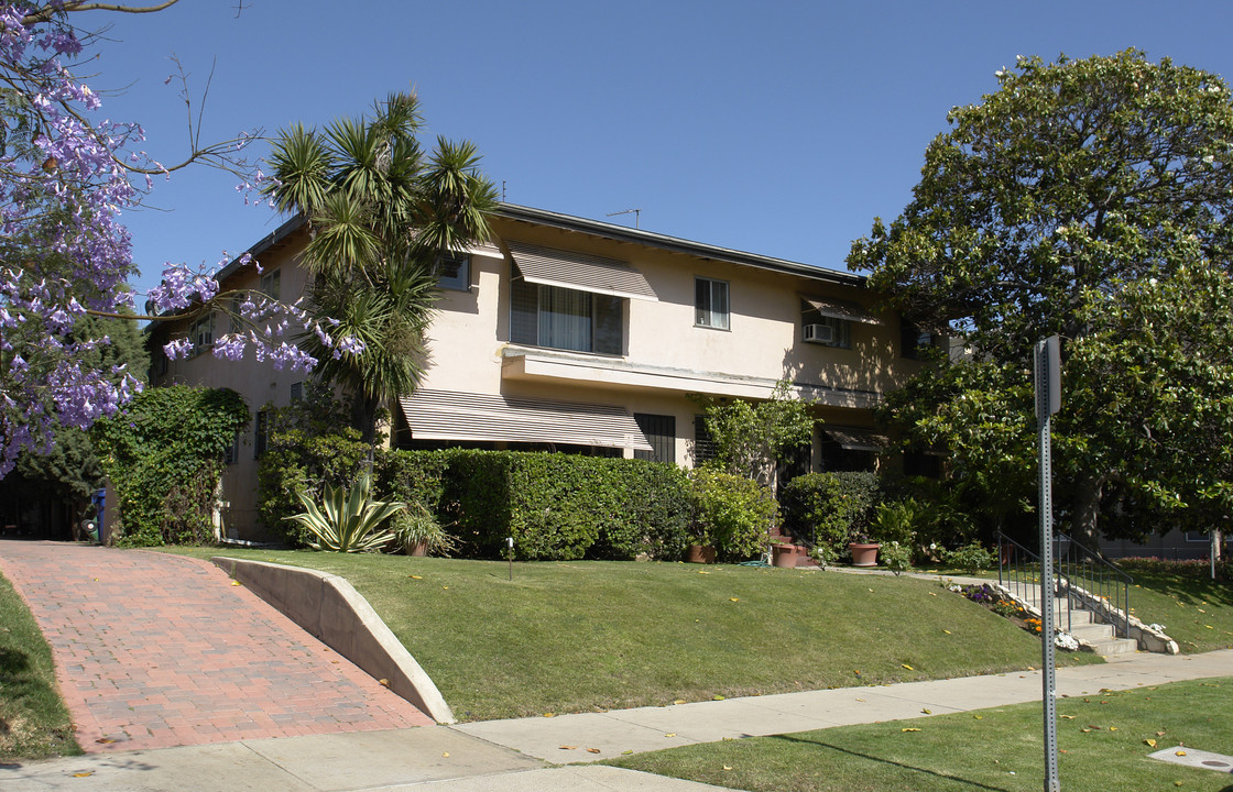 4573 W 1st St in Los Angeles, CA - Building Photo