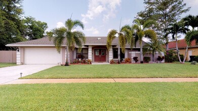 1835 Staimford Cir in Wellington, FL - Building Photo - Building Photo