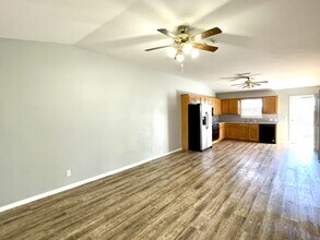 2301 Cimmaron Dr in Ardmore, OK - Building Photo - Building Photo