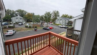 8623 Beekman Pl in Alexandria, VA - Building Photo