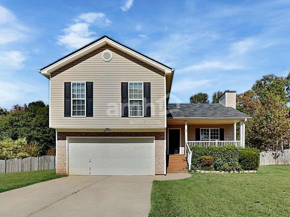 415 Lokeys Ridge Rd in Bethlehem, GA - Foto de edificio