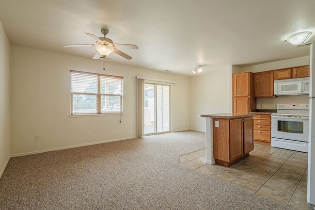 2475 Theresea Ln in Grand Junction, CO - Building Photo - Building Photo