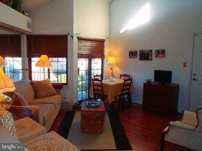 14103 Lauren Ln-Unit -14F in Laurel, MD - Building Photo - Building Photo