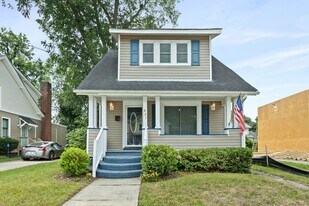 831 W 35th St in Norfolk, VA - Building Photo