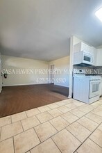 189 Cedar Point Rd in Johnson City, TN - Building Photo - Building Photo