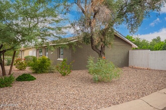 501 E El Camino Dr in Phoenix, AZ - Building Photo - Building Photo
