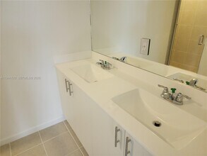 2750 SE 24th Ter in Homestead, FL - Building Photo - Building Photo